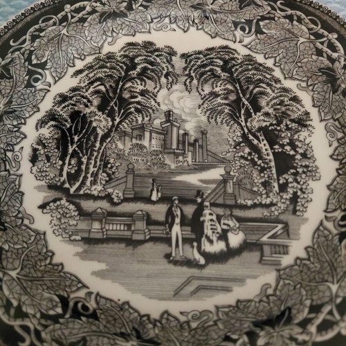 Vintage Vista Mason's Patent Ironstone China decorative porcelain plate like new