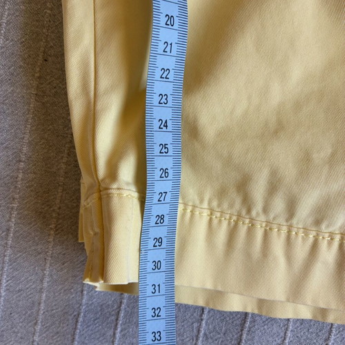 Tommy Hilfiger Butter Yellow Cargo Shorts XL relaxed fit like new