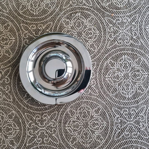 Metal ashtray with leather trim like new, 20 cm diameter