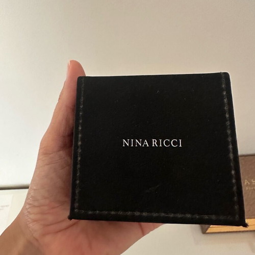 Nina Ricci cufflinks like new