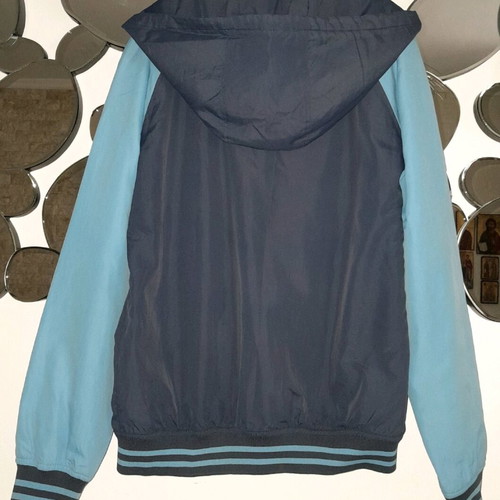 Branded jacket for spring-fall unisex No L wide fit almost new