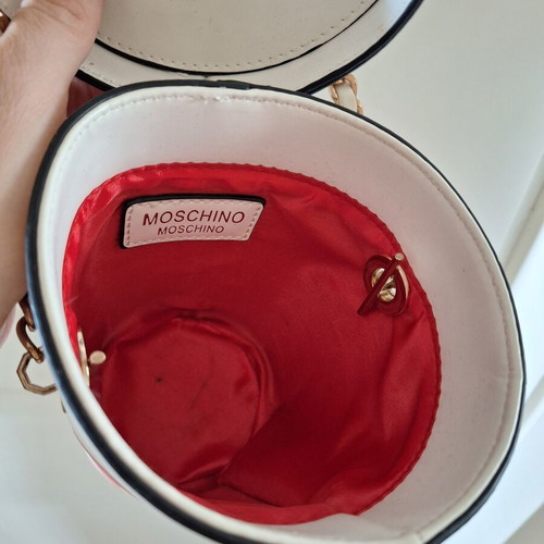 Moschino shoulder bag like new with straw, white and red