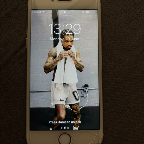 Iphone 6 Gold like new with 64GB storage