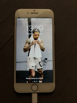 Iphone 6 Gold like new with 64GB storage