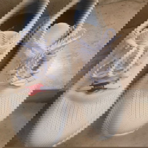 Skechers ArchFit λευκά αθλητικά παπούτσια