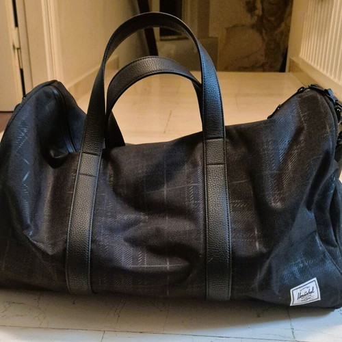 Herschel Novel Carry On Duffle Raven Crosshatch Travel Bag new, black