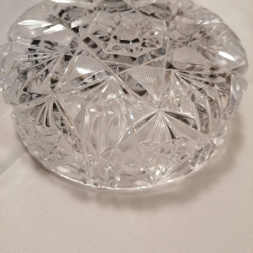 Crystal round ashtray like new