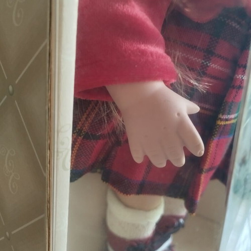 Collector's Choice DanDee Porcelain Doll like new, tartan plaid outfit
