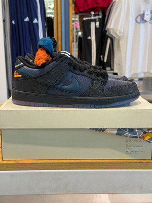 Nike SB Dunk Low sneakers new, size 43, black and blue