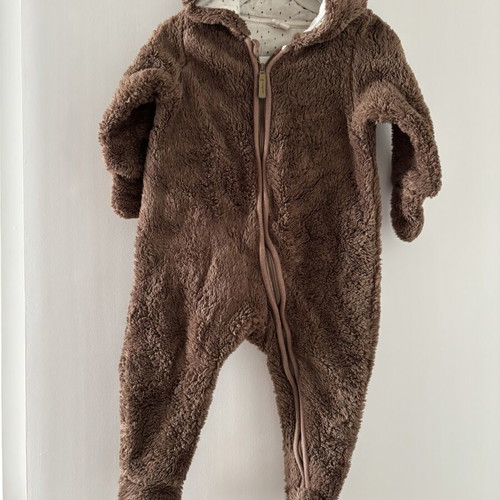 H&M Baby Romper Unisex Warm Size 6-9 Months Like New