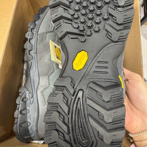 Nordblanc Hiking Shoes New with Vibram Sole, Size 43, Gray