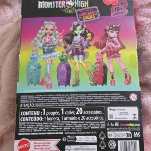 Monster High Skulltimate Secrets Draculaura Doll brand new