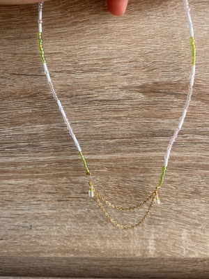 Handmade necklace in green and white inspired by Barbie Fairytopia