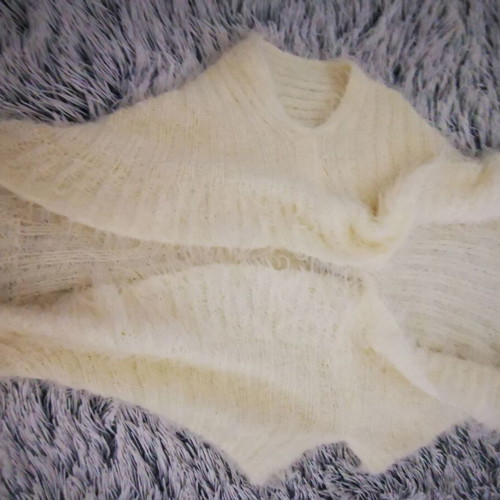 Wool fluffy women's vest like new, beige and white