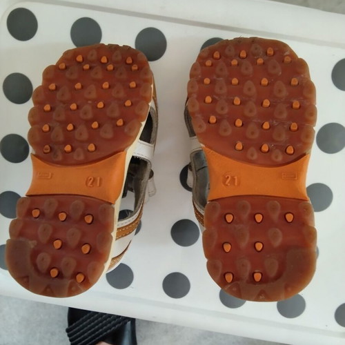 Pablosky leather sandals size 21 like new