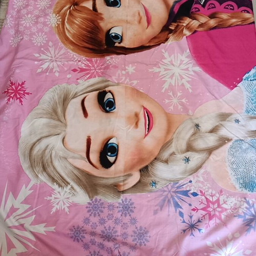 Elsa and Anna Duvet Cover Set like new, 140x200 cm, pillowcase 70x90 cm