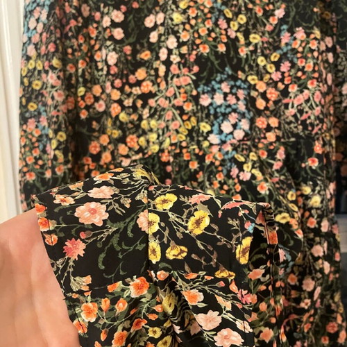 Zara floral mini dress like new, airy shorts S/M