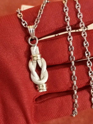 Lalaunis A21 750 925 necklace like new with silver chain
