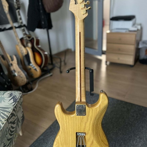 Dukas Custom Stratocaster Harry Hausel HSS guitar like new