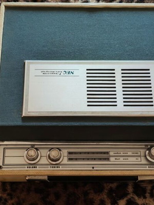 NEC collectible portable pick-up 7 transistor radio phonograph used, 1960s