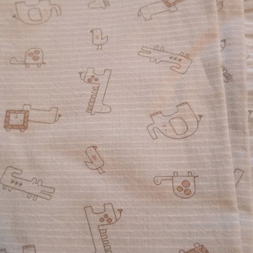Set of three crib sheets like new Nef Nef