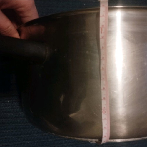 Pyramis stainless steel pot like new, 18/10 inox with handles