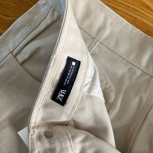 Zara men's cargo bermuda shorts with detachable legs 2 in 1, size 46, beige