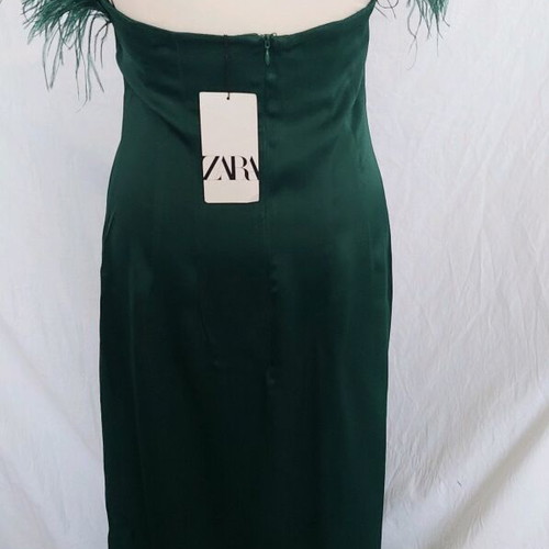 Zara strapless green dress with feathers -  20,00 - Vendora.cy