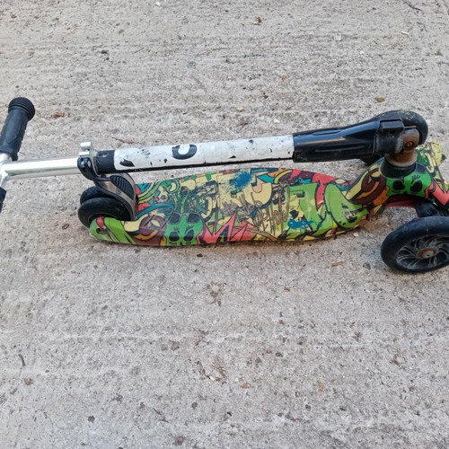 Children's bikes and scooter used, set of 2 bikes plus 1 scooter gift