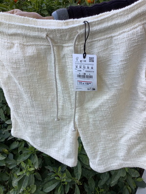 Pull and bear βερμούδα Medium