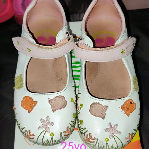 Crocodilino ballerinas size 25 like new, white leather