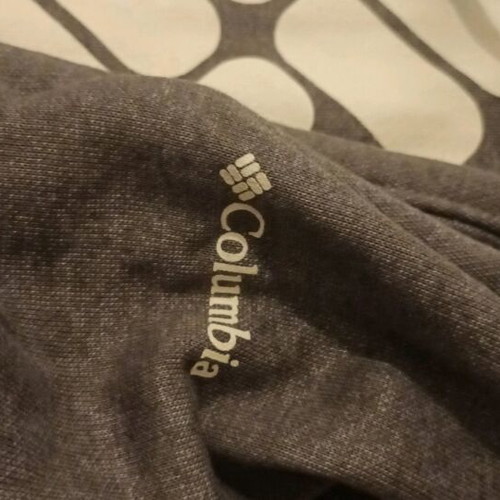 Columbia hoodie gray like new with hood