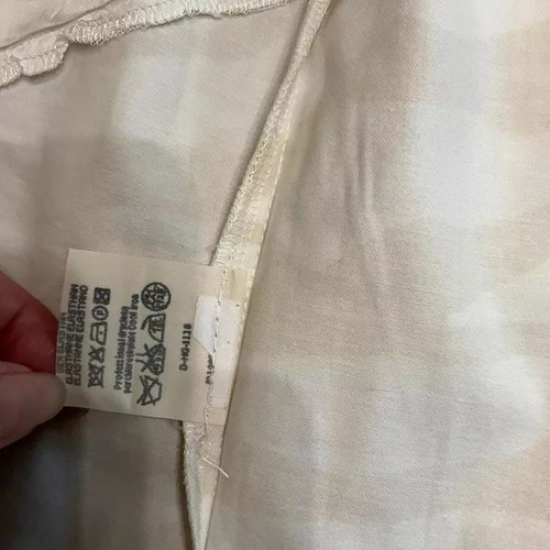 Vintage Iceberg mini skirt used, white and beige