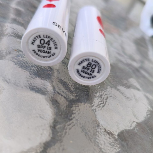 Seventeen lipstick set like new, nude shades, 2 pieces