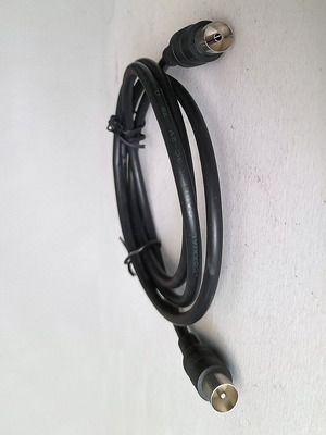 Coaxial antenna cable used, male to female 1.2 meters
