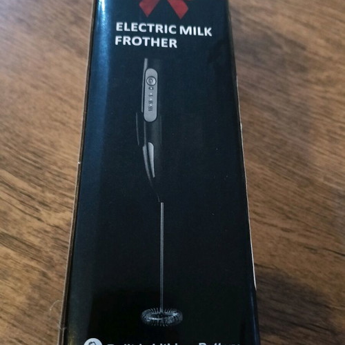 Lalayuan Electric Milk Frother new with battery