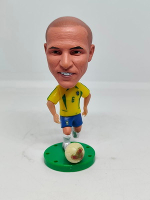 Roberto Carlos Soccerwe collectible figure like new, Brazil national team