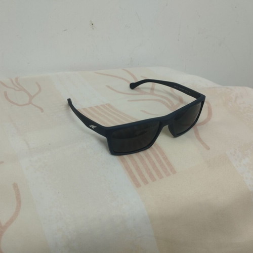 Arnette sunglasses used, gray frame