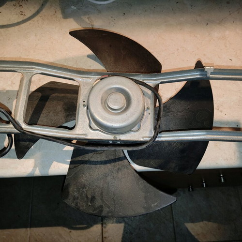 Fan with brushless motor used, powerful airflow