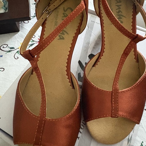 Dance shoes 7M leather used size 39