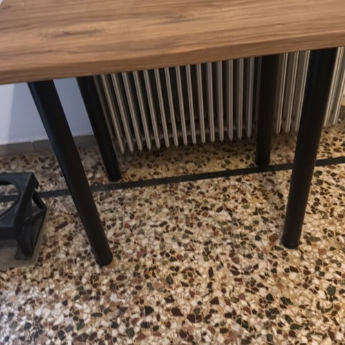 Dining table like new in perfect condition