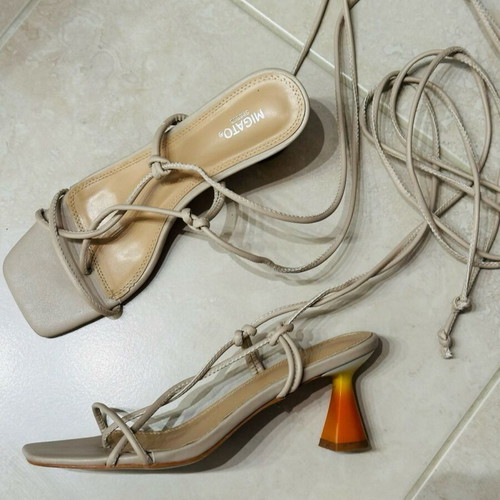 Migato sandals with straps and unique heel, like new