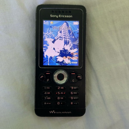 Sony Ericsson W302 like new