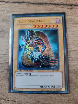Dark Magician Yu-Gi-Oh! Card mint, limited edition