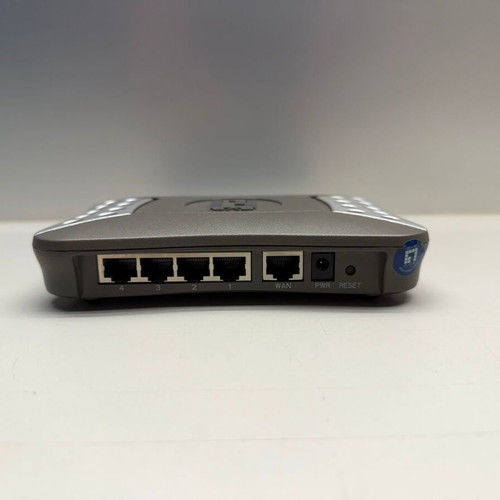 LevelOne FBR-1418TX Wired Router like new, 4 LAN ports