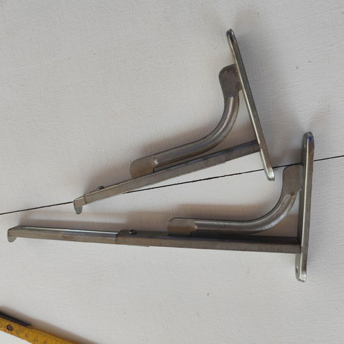 Extendable metal shelf brackets, 4 pieces, two sizes