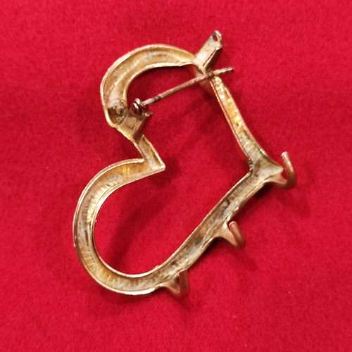 Bronze heart brooch from the 1960s, like new
