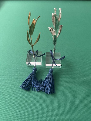 Zoulovits διακοσμητικά με κλαδί ελιάς σε Plexiglass, σετ 2 σε χρυσό και ασημί