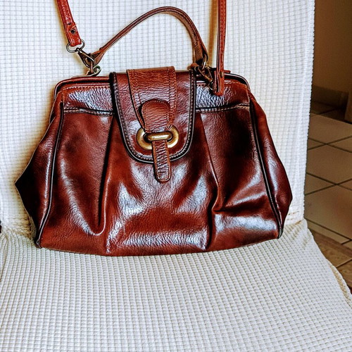 Vintage women's leather bag used, brown color