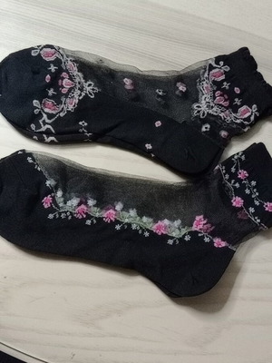 Low socks with embroidery and black transparency, 2 pairs new